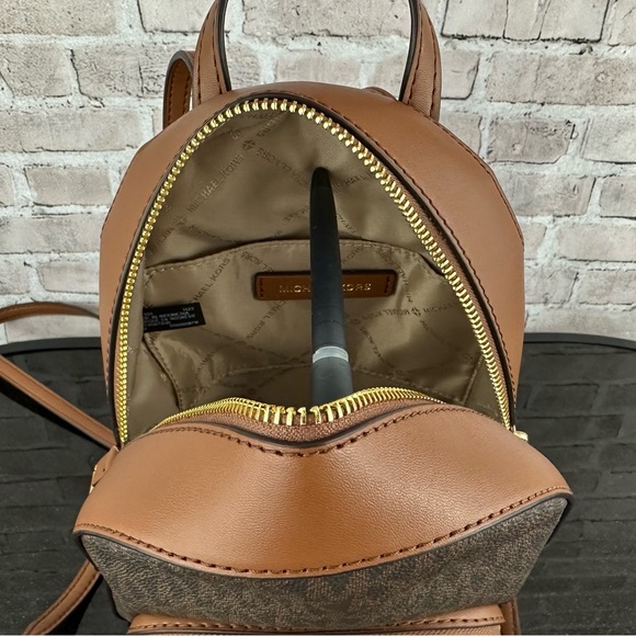 MICHAEL KORS JAYCEE XS BACKPACK MK SIGNATURE CONVERTIBLE SHOULDER BAG $398 Brown - Picture 5 of 8